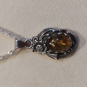 Vintage Sterling Silver Yellow Amber Flower Leaf Pendant With Sterling Chain